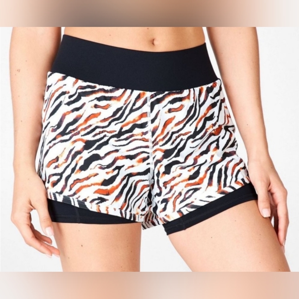 Fabletics Olesia Zebra Print Shorts Size Large